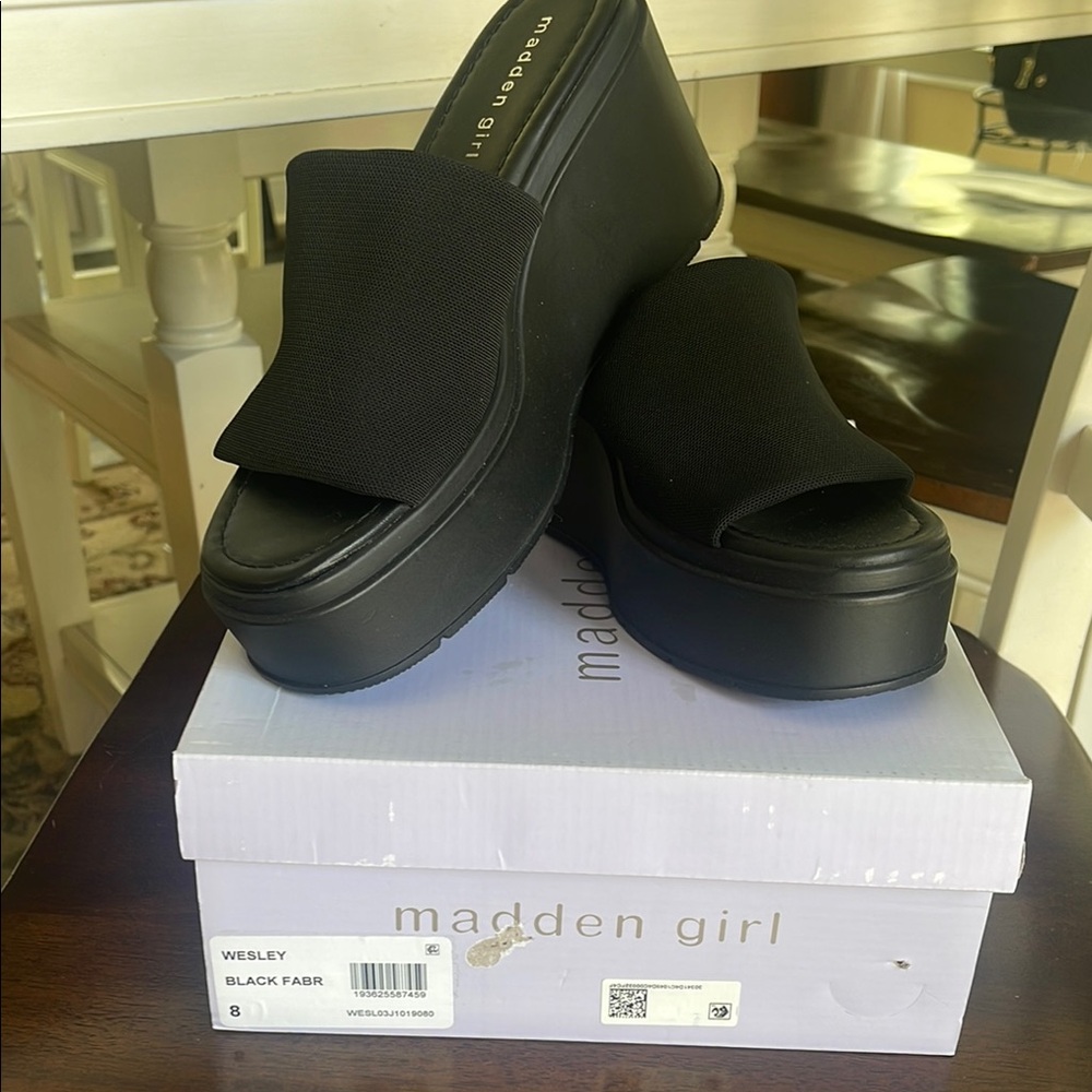 Madden Girl Wesley Slide Sandal